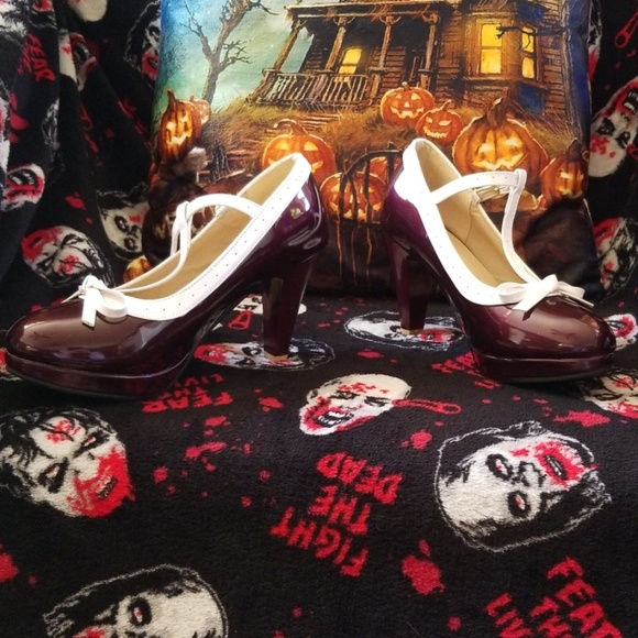 Retro Burgundy heels - Picture 3 of 8